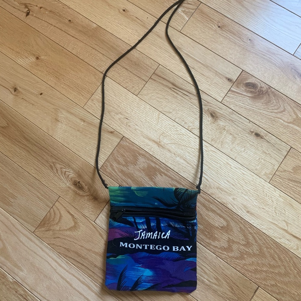 Jamaica crossbody